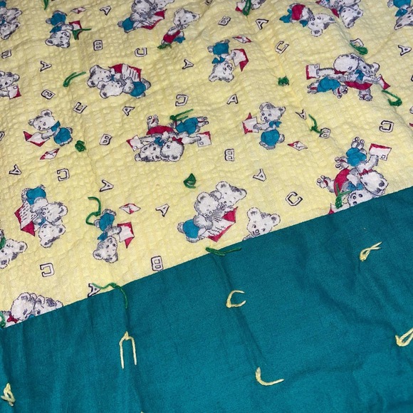 Hand Made Hand Sewn Baby Quilt Gender Neutral Green/Yellow ABC’s Bears 45”x54” - Picture 6 of 8